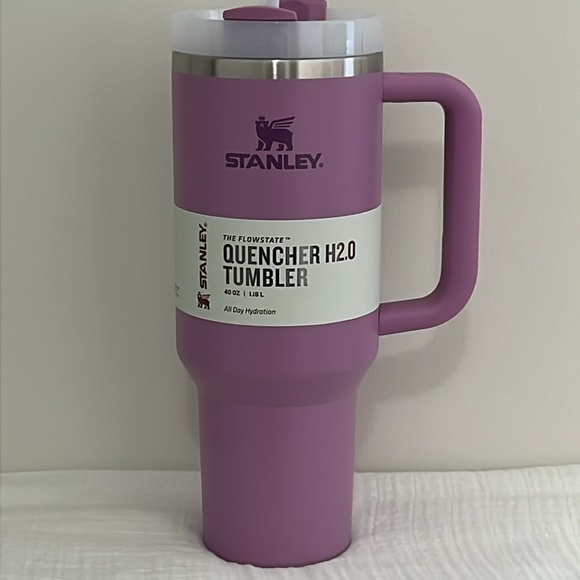 Lilac Stanley Tumbler 40oz. Stainless Steel H2.0 Flowstate Quencher - Picture 1 of 9